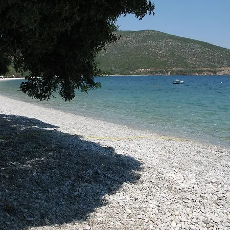Holiday home Homeberry, Traditional Stone House In Tiros