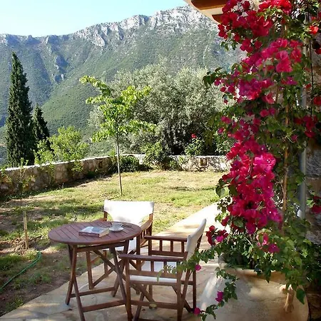 Homeberry, Traditional Stone House In * Tiros